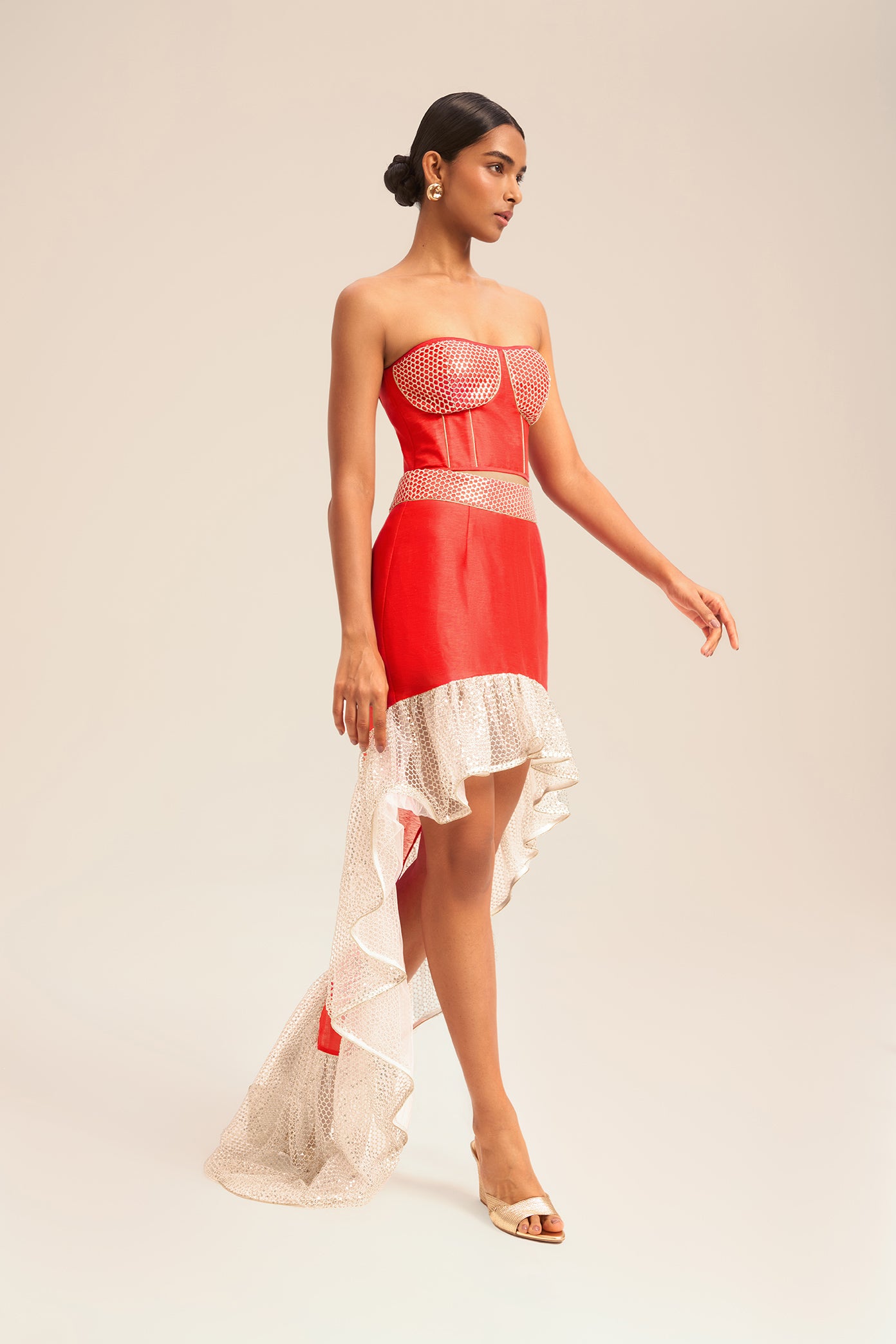 Woman مجموعة كورسيه بريدجيت وتنورة غير متساوية من لنسيلك دالمه بلاك 2002961 | Sana Osmani