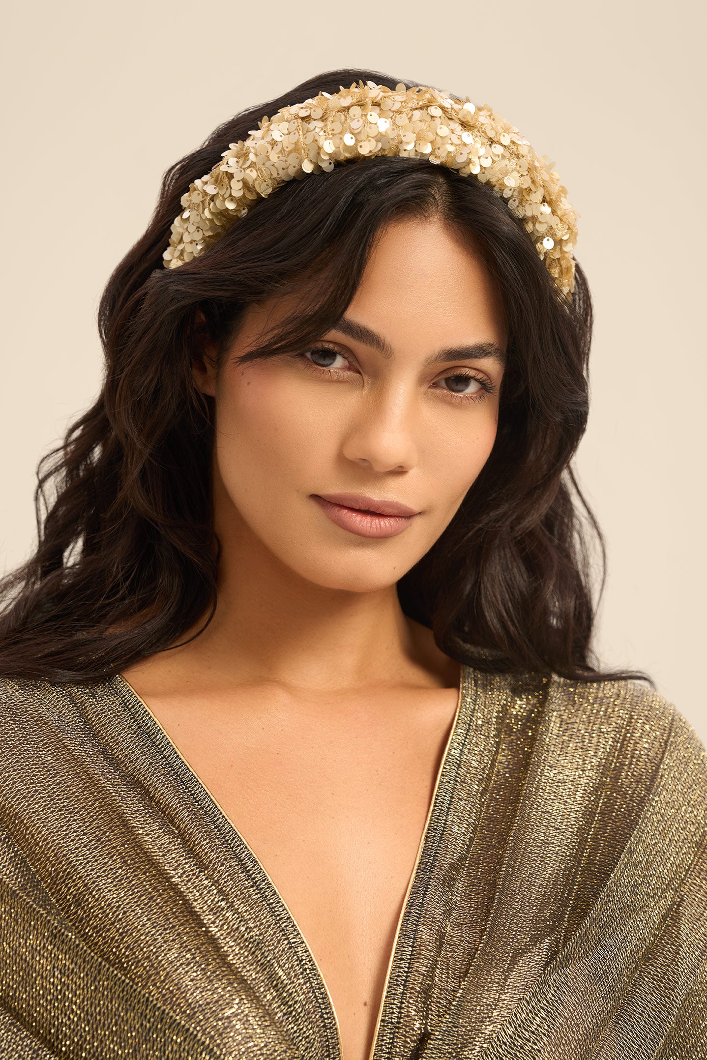 Woman شريط رأس شيفا لامع ذهبي 2002795 | Sana Osmani